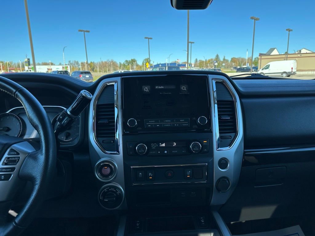 Used 2020 Nissan Titan SV w/ SV Convenience Package image 15