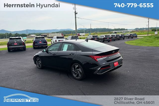 Used 2025 Hyundai Elantra Limited FWD image 5