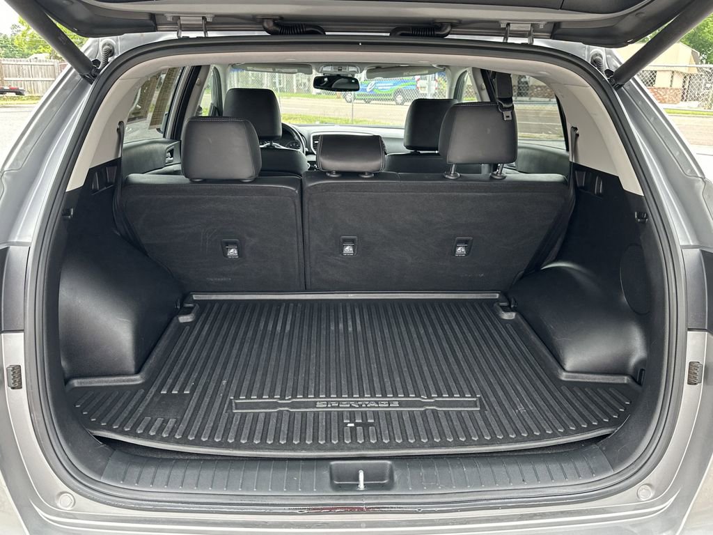 Used 2021 Kia Sportage EX w/ EX Technology Package FWD image 33