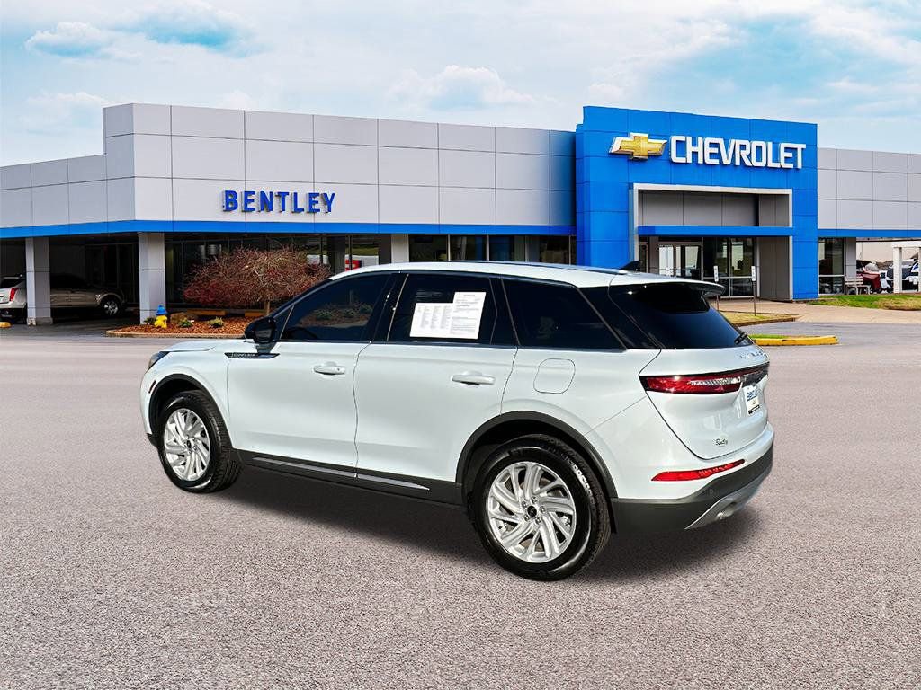 Used 2025 Lincoln Corsair FWD image 3