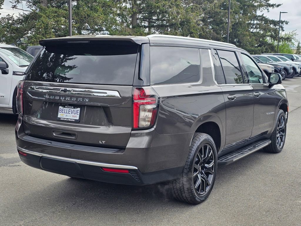 Used 2021 Chevrolet Suburban LT w/ LT Signature Package AWD/4WD image 5