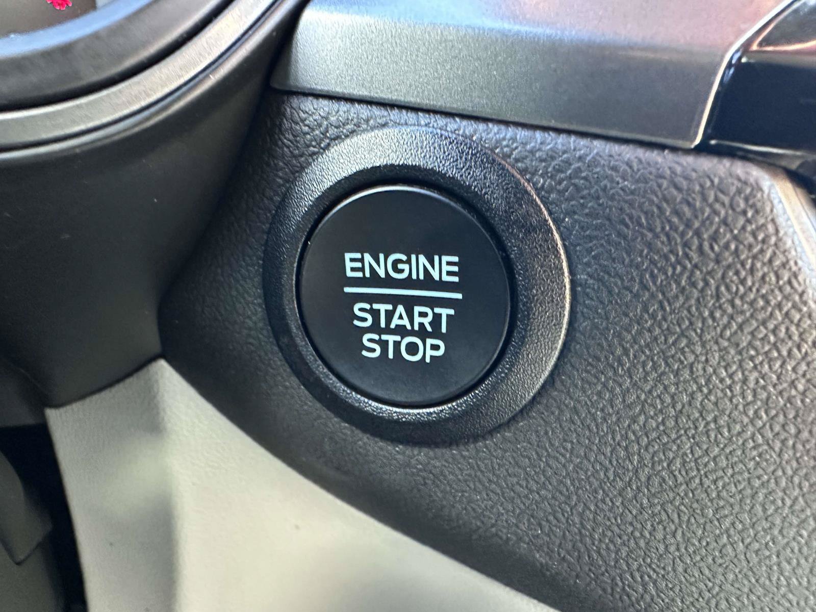 Certified 2024 Ford Escape Active AWD/4WD image 20