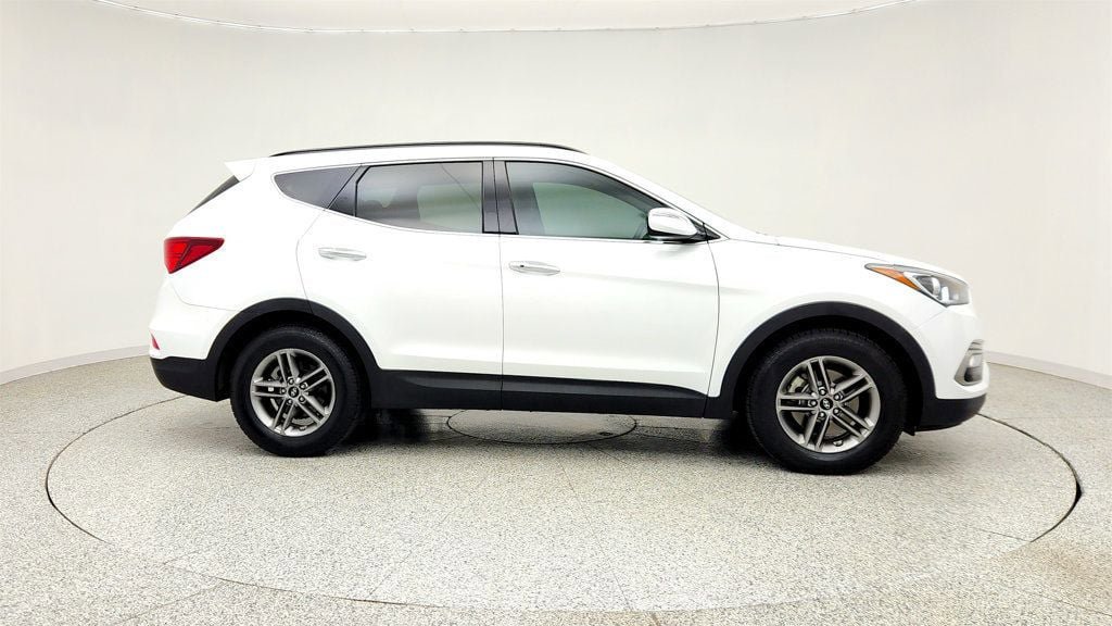 Used 2017 Hyundai Santa Fe Sport FWD image 4