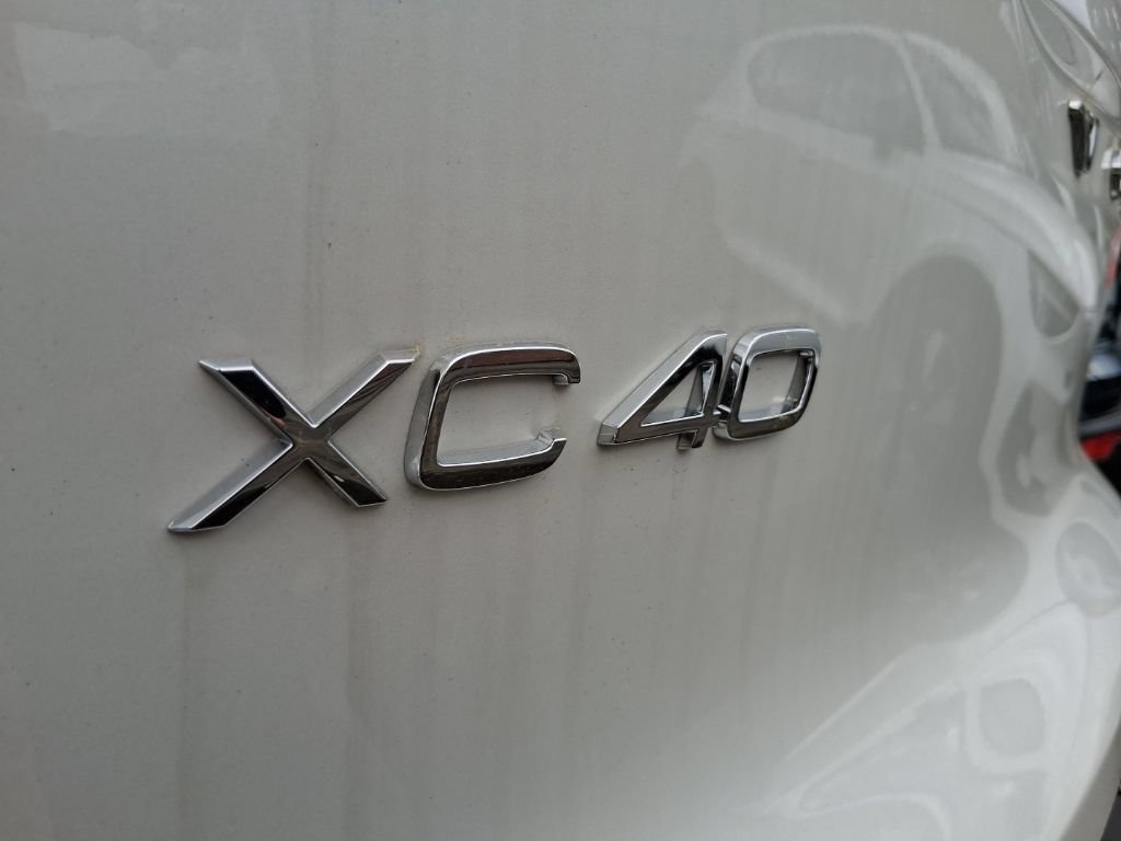 New 2026 Volvo XC40 B5 Ultra w/ Protection Package Premier AWD/4WD image 7