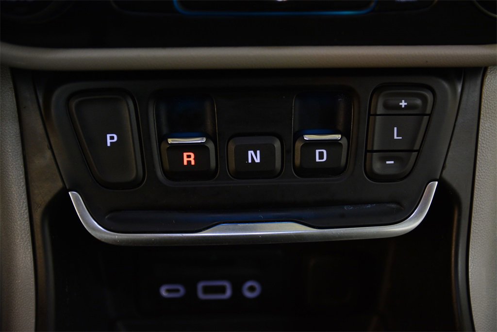 Used 2020 GMC Terrain SLT w/ Preferred Package image 25