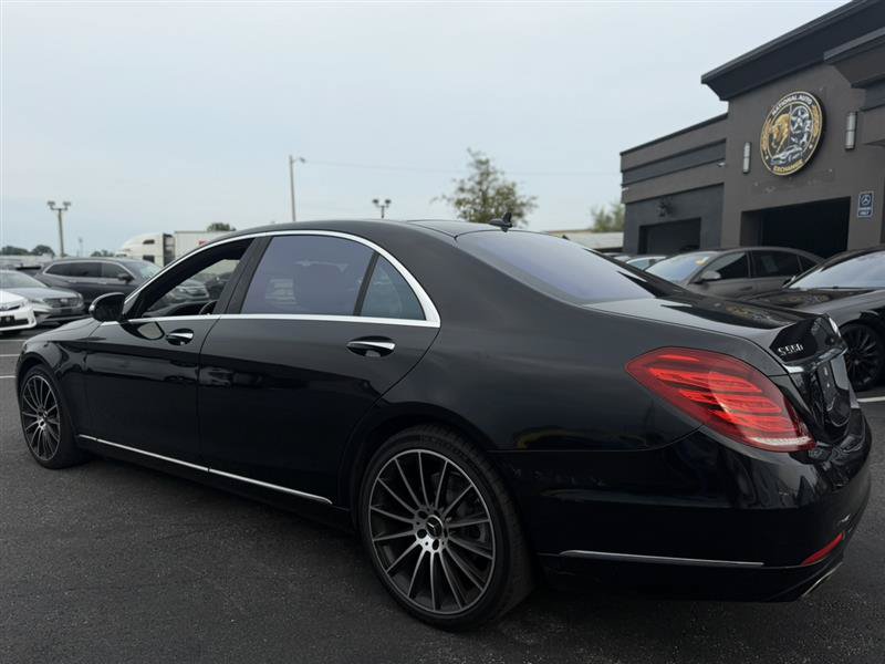 Used 2017 Mercedes-Benz S 550 Sedan image 3