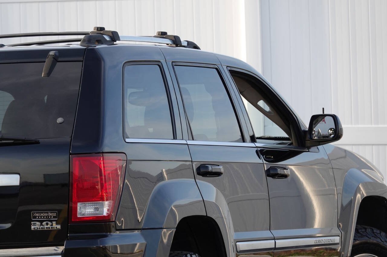 Used 2007 Jeep Grand Cherokee Overland AWD/4WD image 24