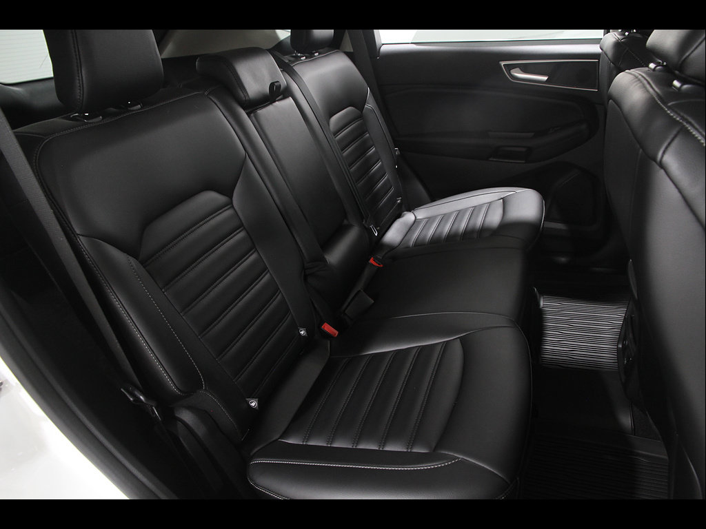 Used 2024 Ford Edge SEL w/ Convenience Package AWD/4WD image 18