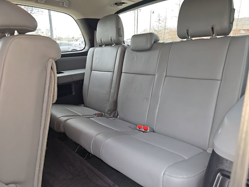 Used 2019 Toyota Sequoia SR5 w/ Premium Package image 19