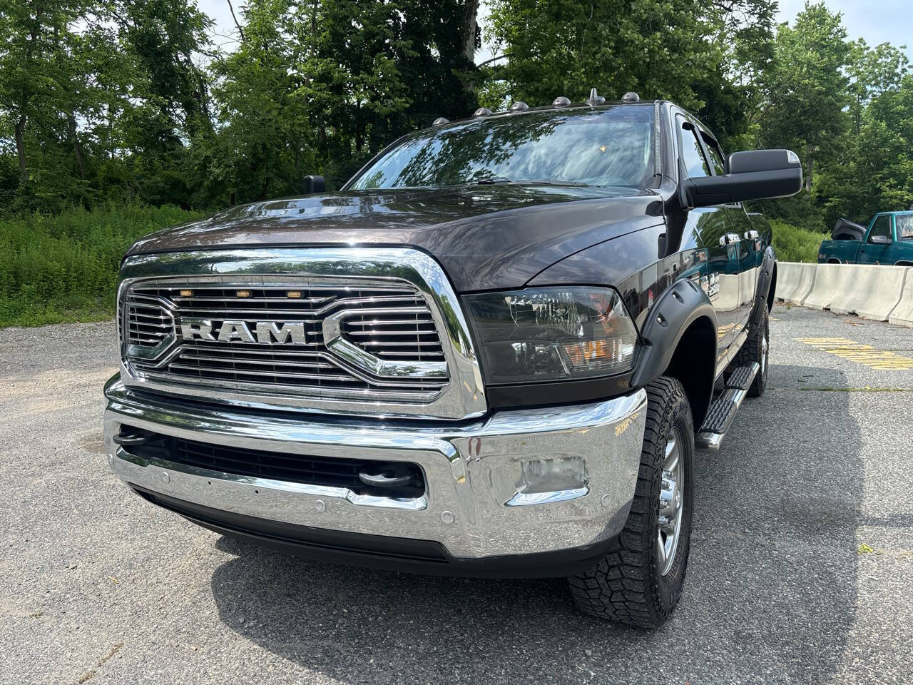 Used 2017 RAM 2500 SLT w/ Snow Chief Group AWD/4WD image 5