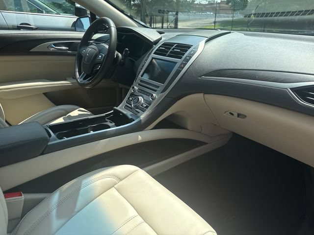 Used 2018 Lincoln MKZ Select w/ Select Plus Package AWD/4WD image 23
