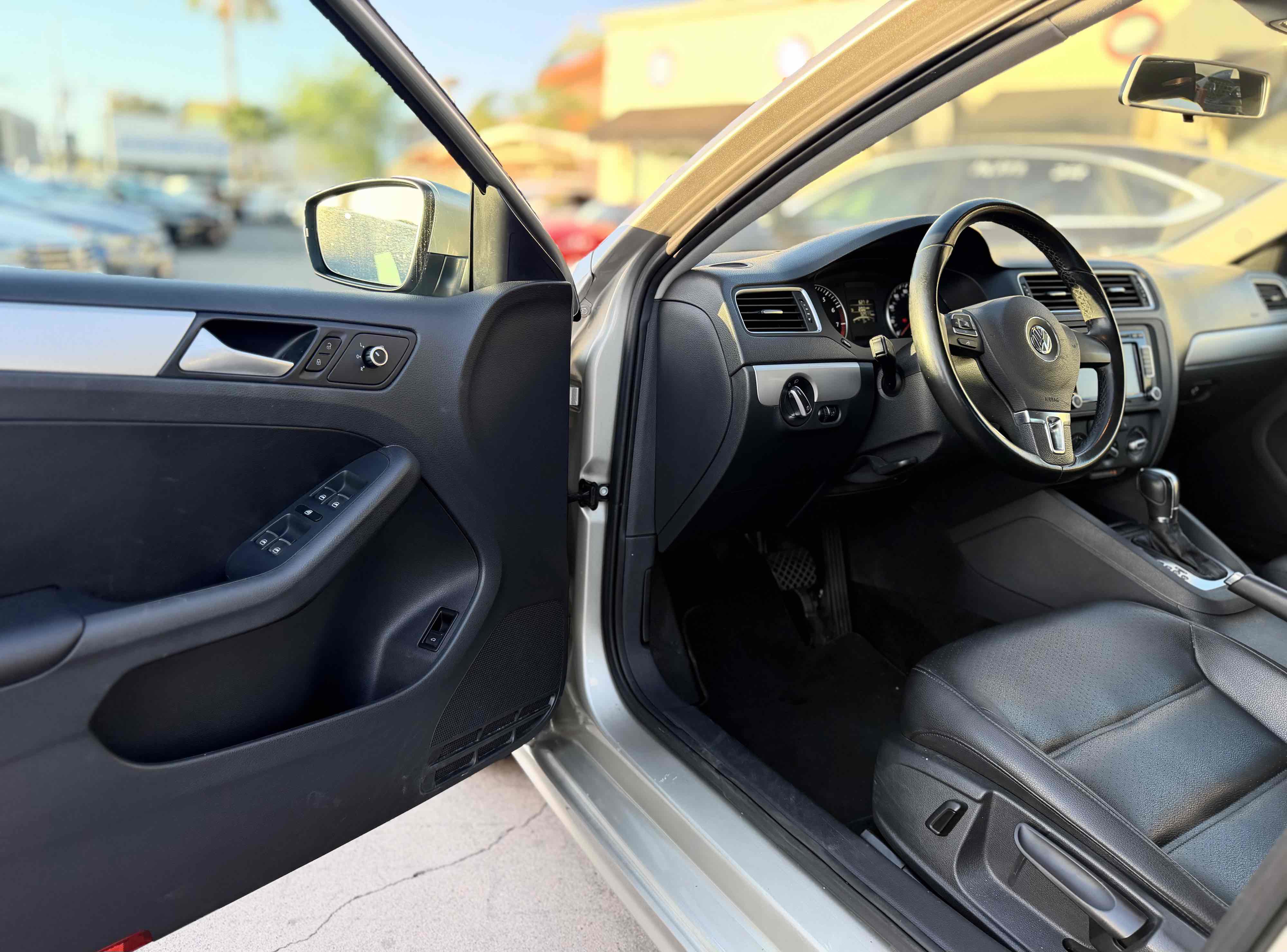 Used 2014 Volkswagen Jetta SE image 14