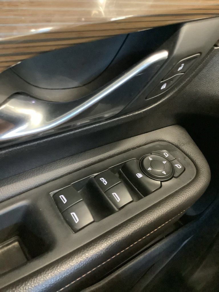Used 2019 GMC Terrain SLE w/ LPO, Floor Liner Package FWD image 21