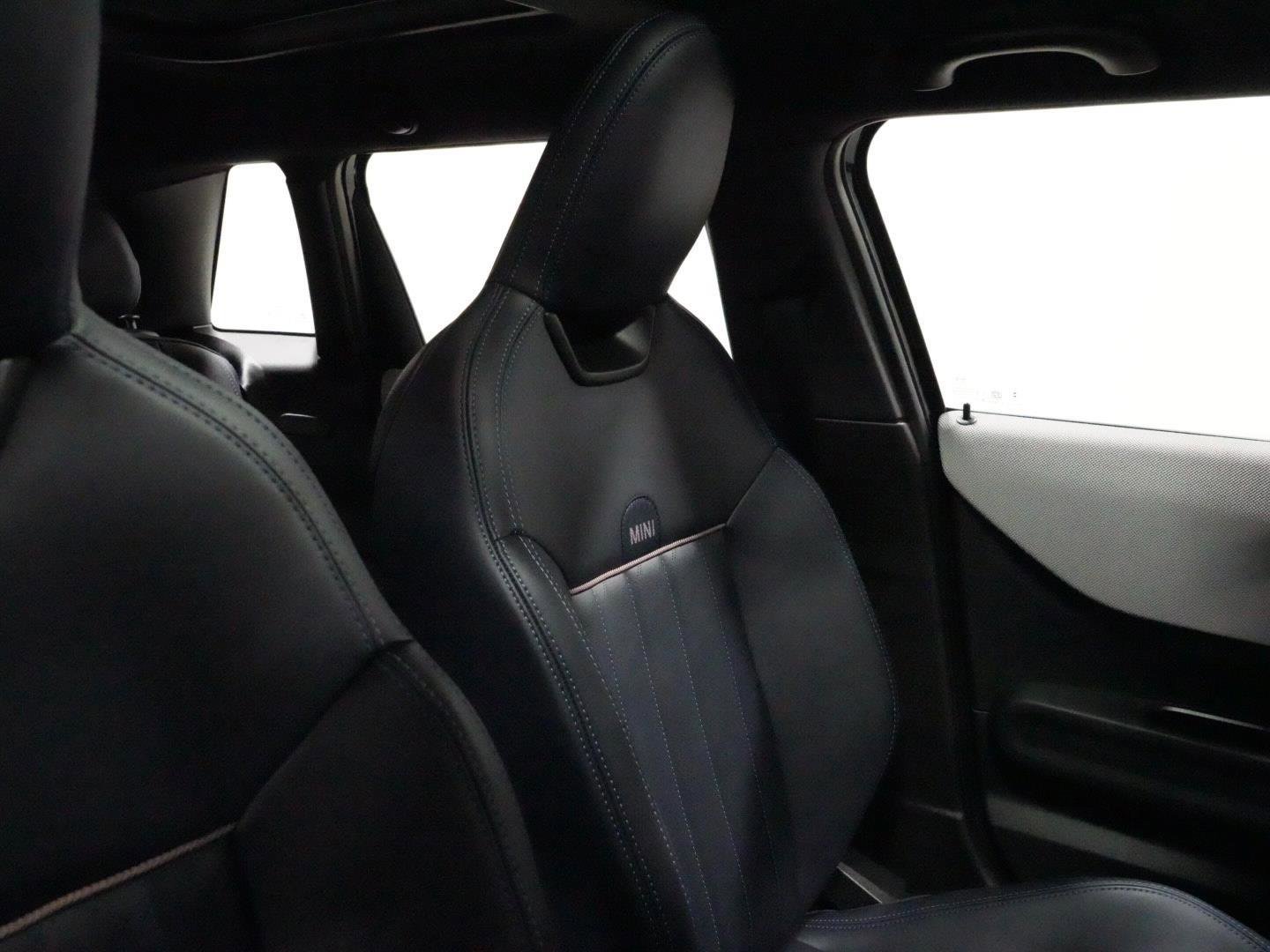 Certified 2026 MINI Cooper S FWD image 31