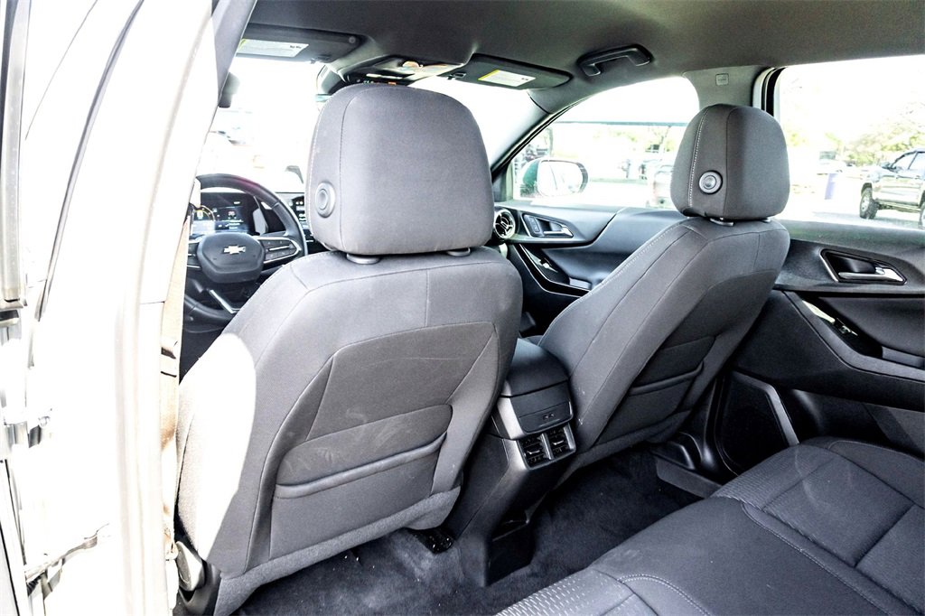 Used 2025 Chevrolet Equinox LT w/ Safety and Technology Package image 28