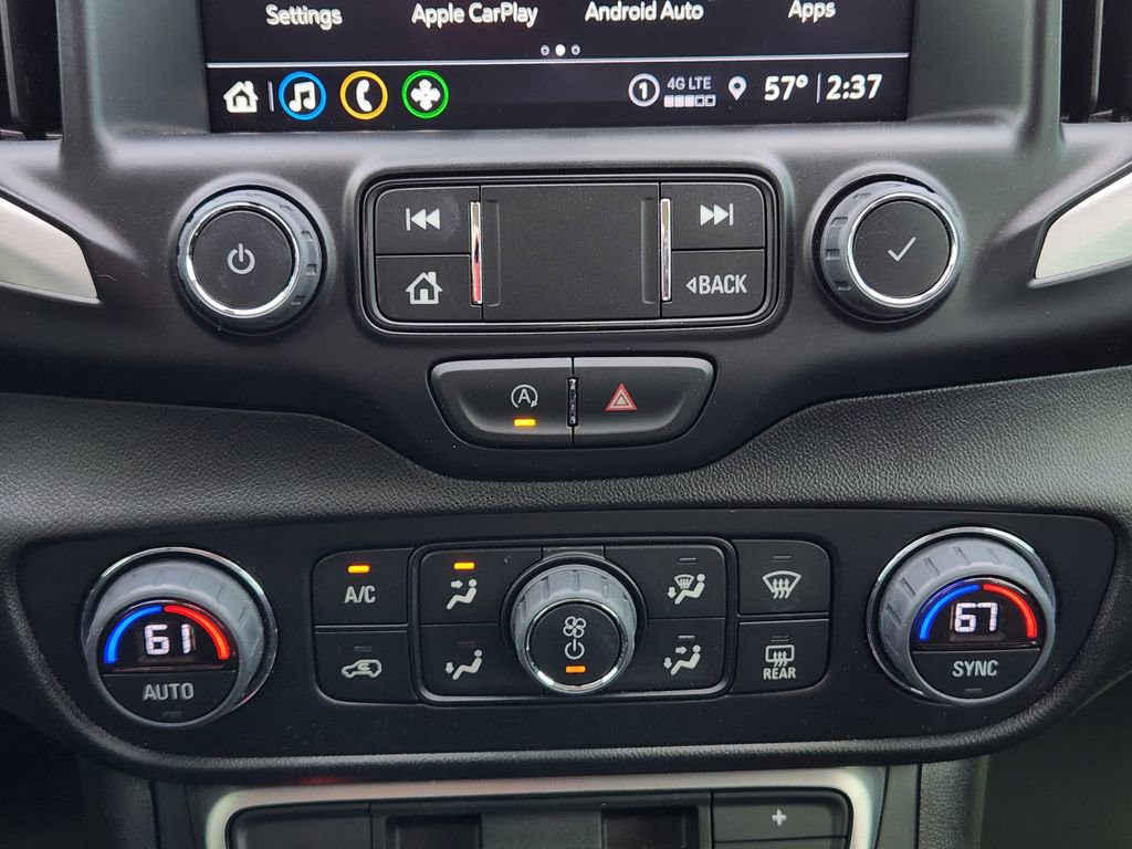 Used 2024 GMC Terrain SLT w/ Tech Package image 26