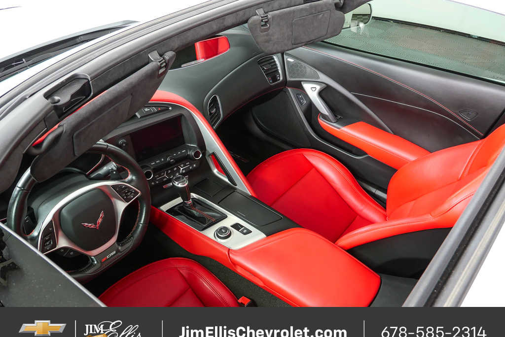 Certified 2015 Chevrolet Corvette Z06 w/ 3LZ Preferred Equipment Group image 27