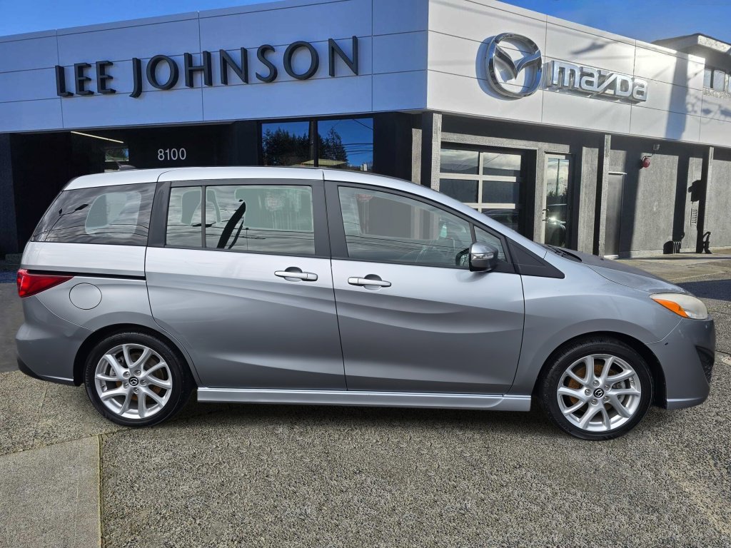 Used 2013 MAZDA MAZDA5 Touring w/ Moonroof & Audio Pkg image 8