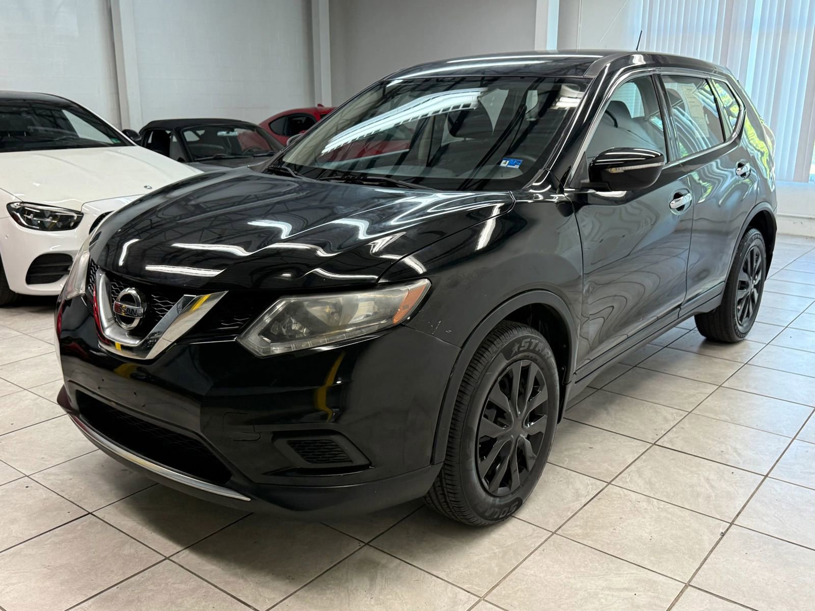 Used 2015 Nissan Rogue S AWD/4WD image 3