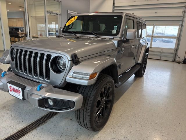Used 2021 Jeep Wrangler Unlimited Sahara AWD/4WD image 5