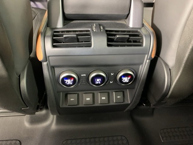 Used 2020 Land Rover Defender 110 HSE image 24