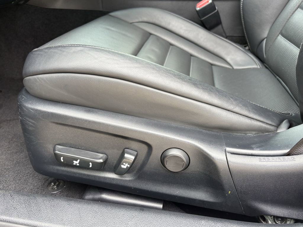 Used 2015 Lexus IS 350 w/ F-Sport Package RWD image 13