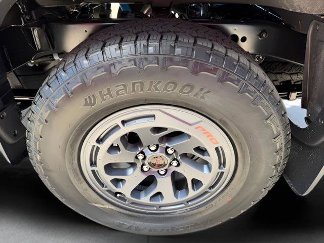 New 2026 Nissan Frontier PRO-4X w/ Pro-4x Convenience Package AWD/4WD image 36