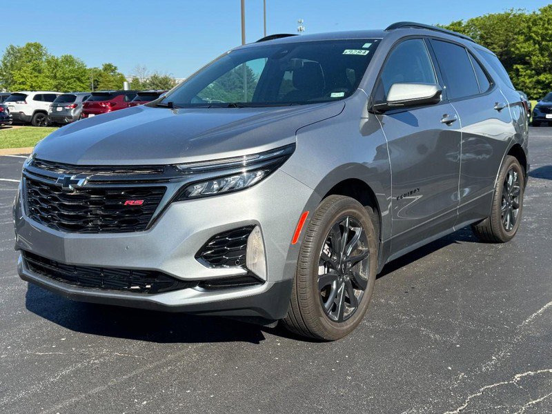 Used 2023 Chevrolet Equinox RS w/ LPO, Floor Liner Package FWD image 8