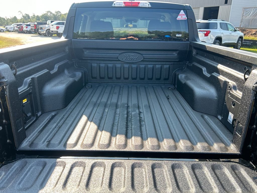 New 2025 Ford Maverick XLT w/ XLT Luxury Package image 22