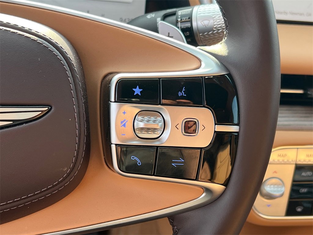 Used 2025 Genesis G90 3.5T image 26