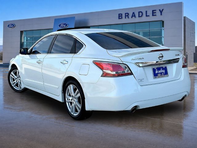 Used 2015 Nissan Altima 3.5 SL FWD image 5