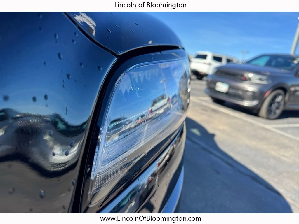 Certified 2022 Lincoln Nautilus Reserve w/ Equipment Group 201A image 14