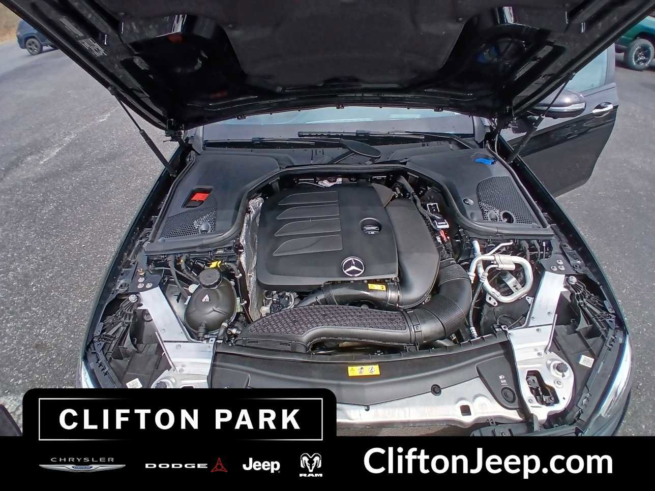 Used 2020 Mercedes-Benz E 350 4MATIC Sedan image 27