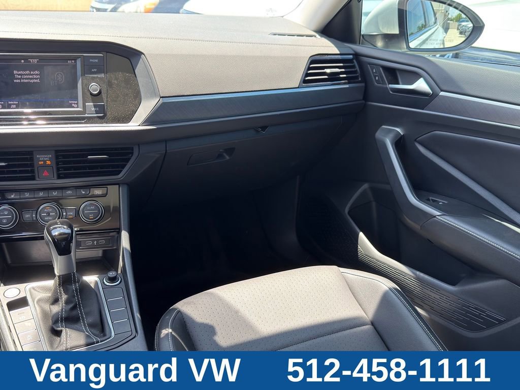 Used 2024 Volkswagen Jetta SE w/ Panoramic Sunroof Package FWD image 27