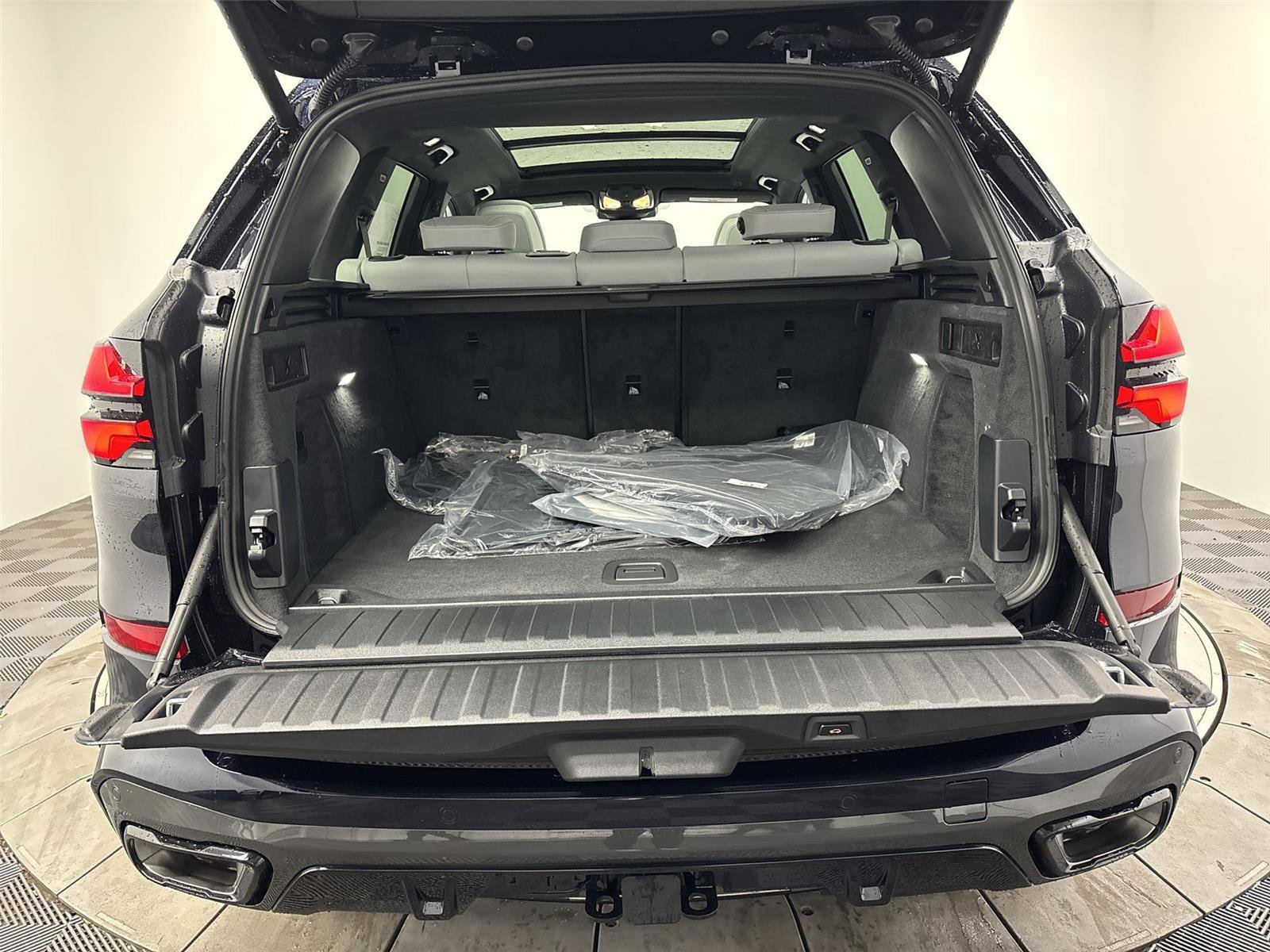 New 2026 BMW X5 xDrive40i w/ M Sport Package image 21