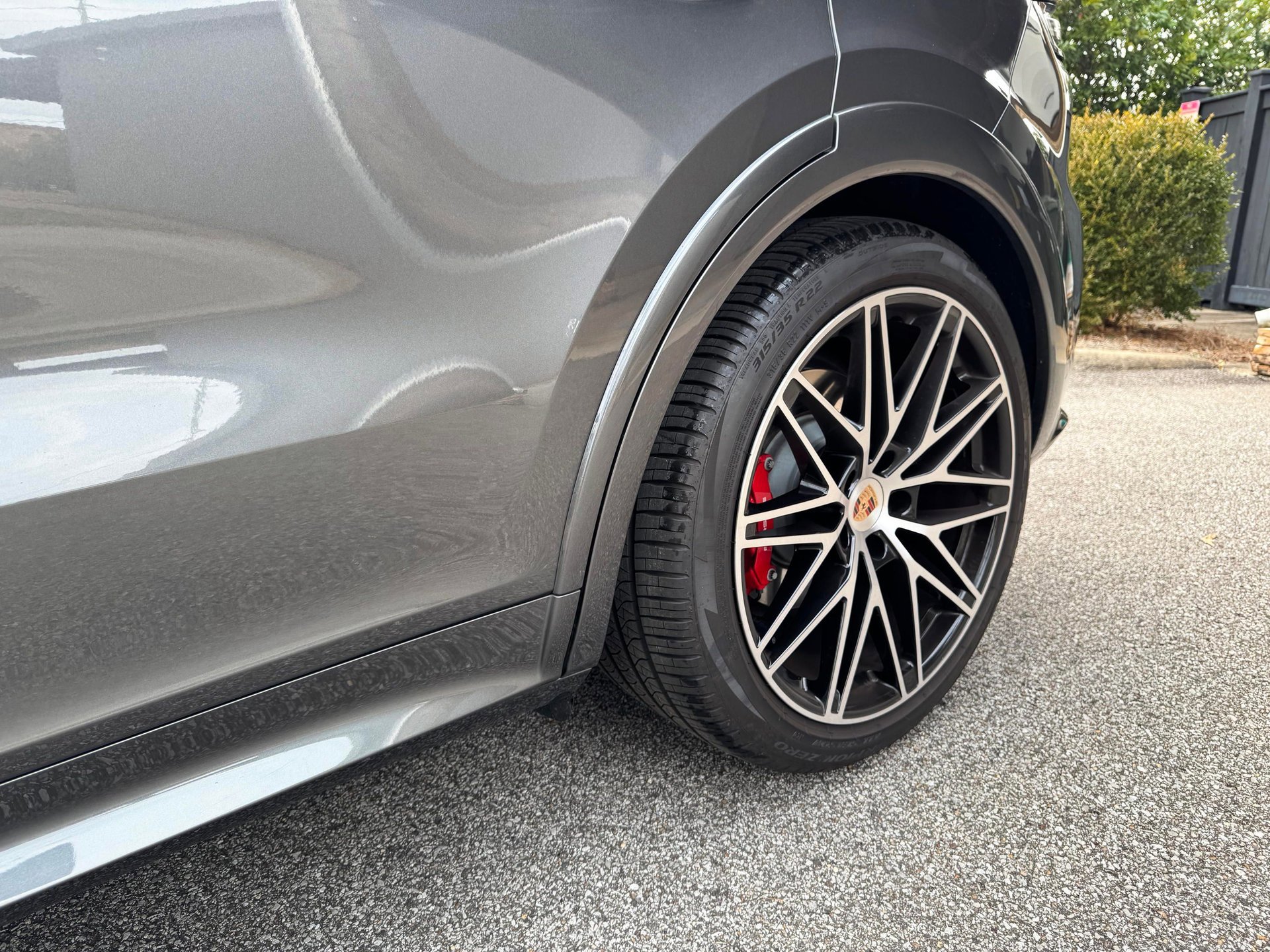 Used 2025 Porsche Cayenne GTS image 25