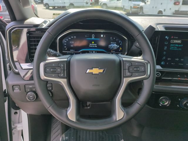 Used 2023 Chevrolet Silverado 1500 LT AWD/4WD image 14