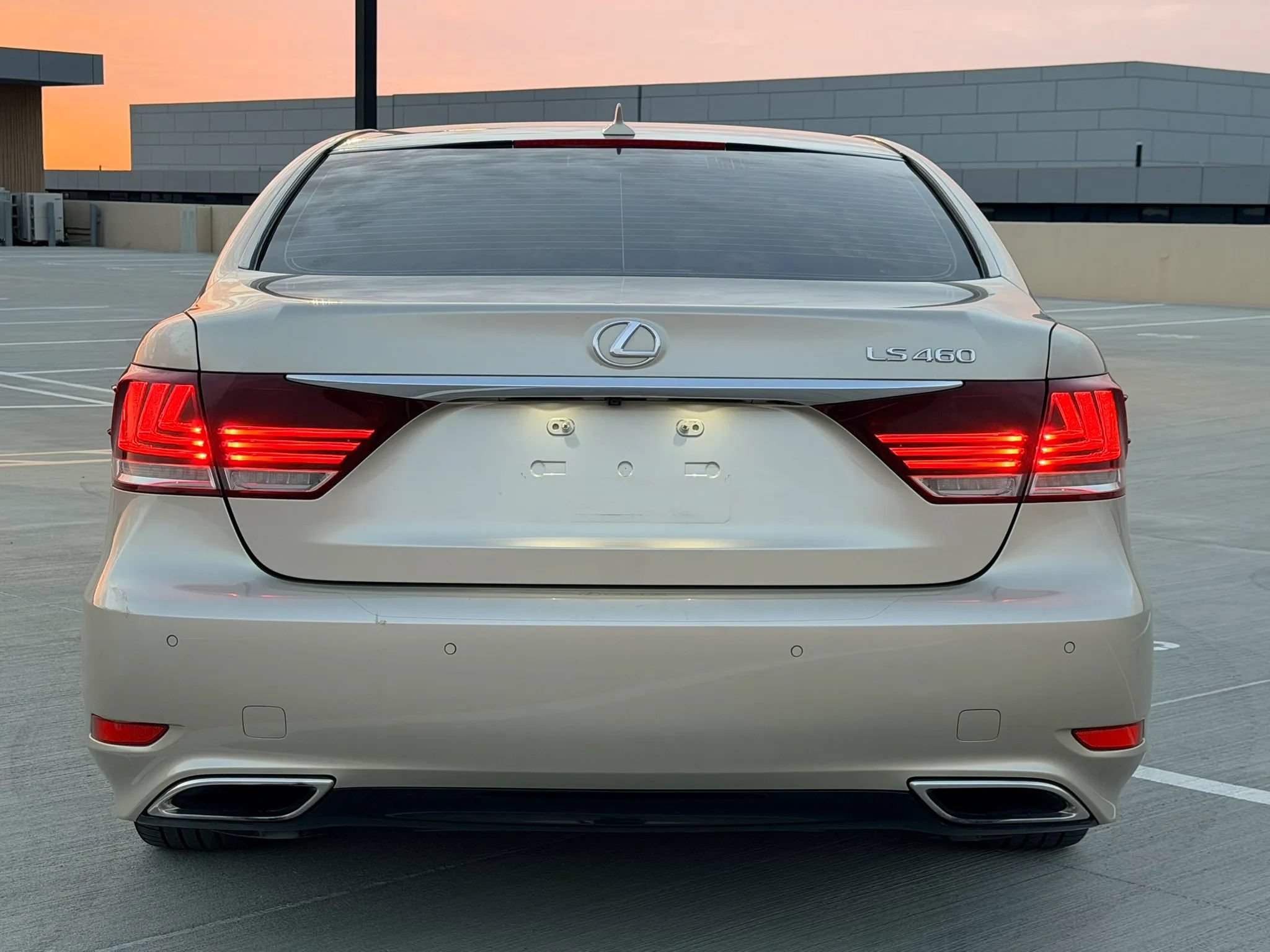 Used 2013 Lexus LS 460 w/ Comfort Pkg RWD image 5