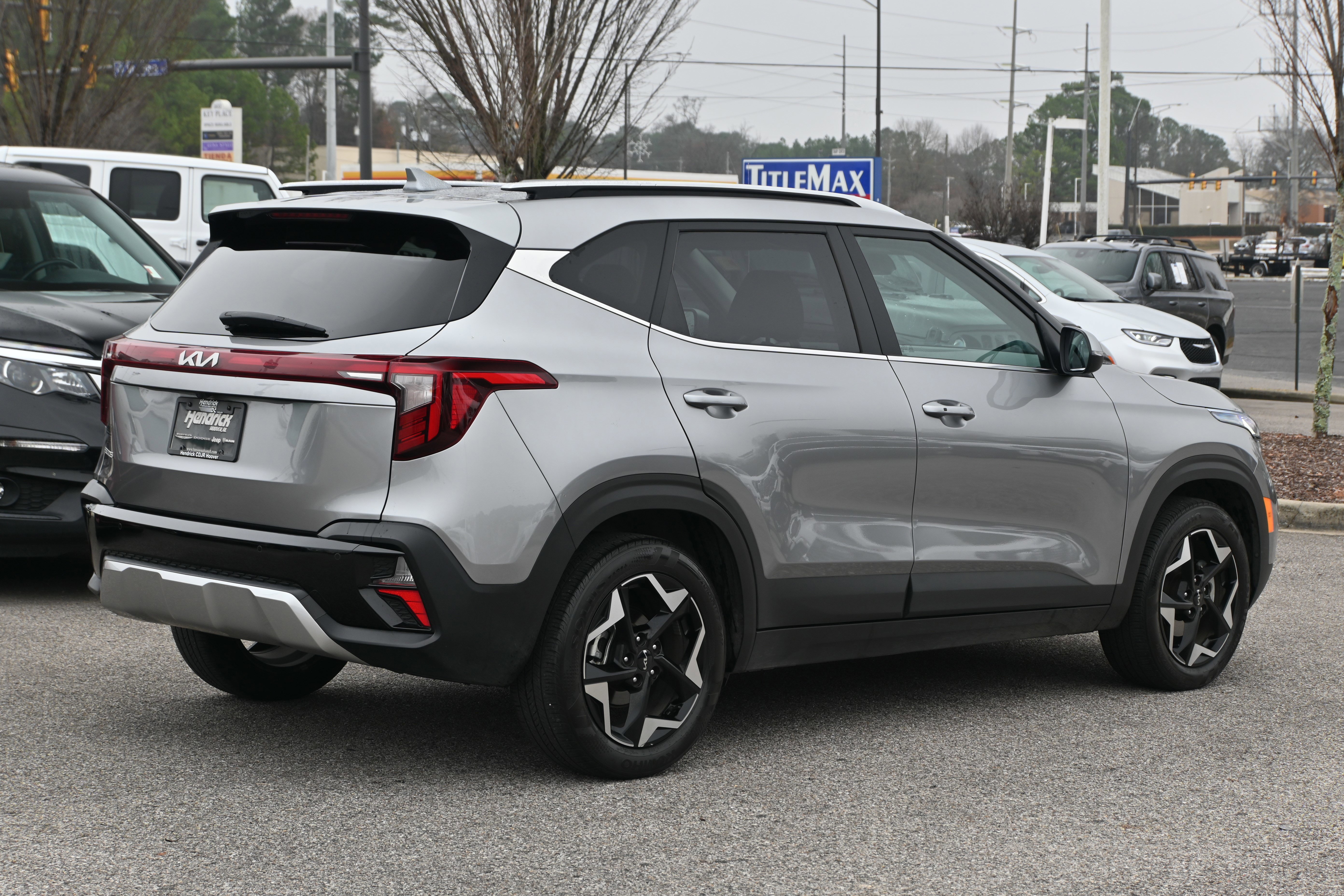 Used 2025 Kia Seltos EX image 15