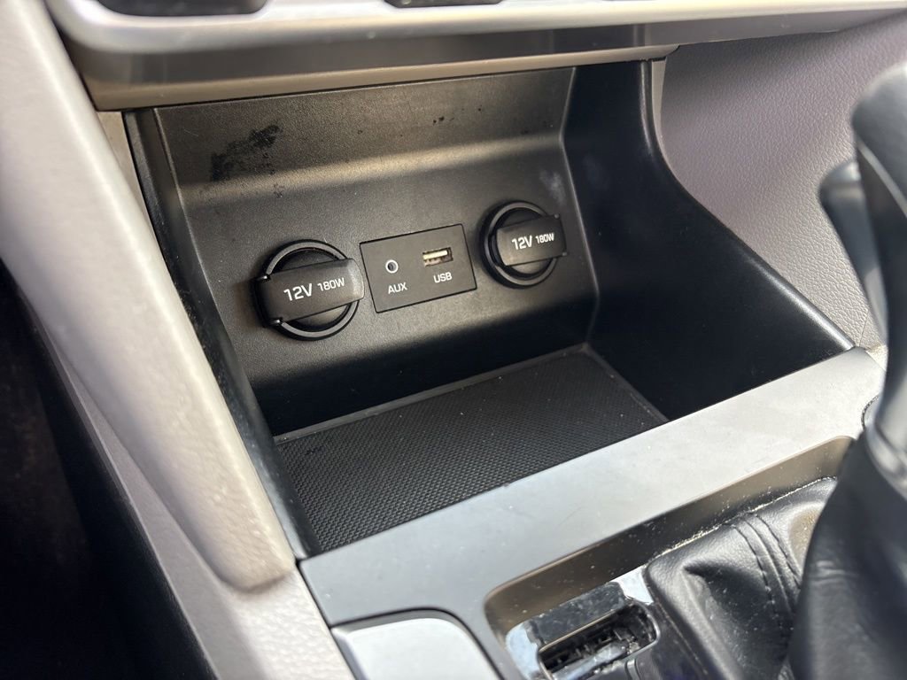 Used 2020 Hyundai Elantra SEL image 23