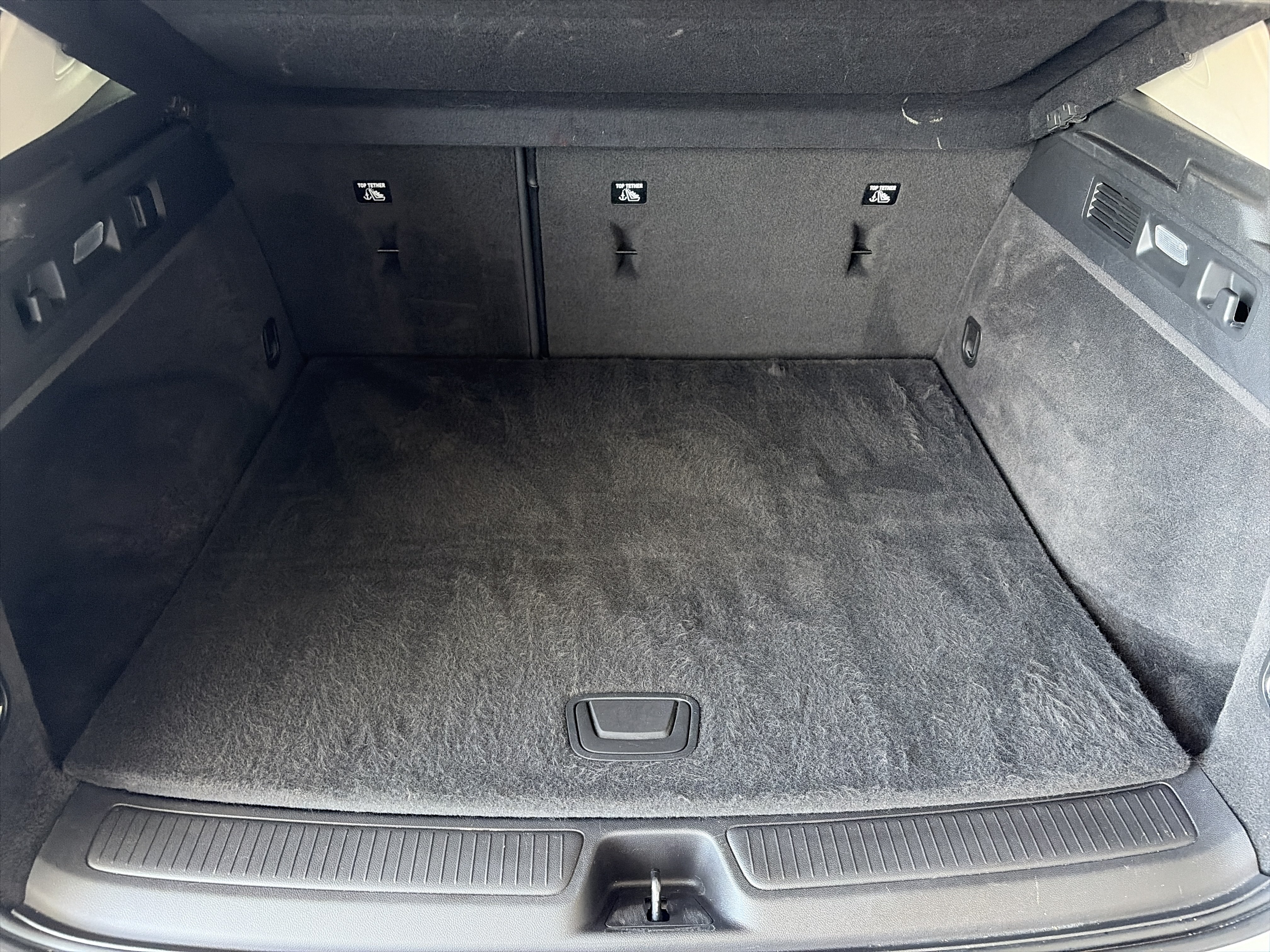 Used 2022 Buick Envision Essence w/ Technology Package II FWD image 7