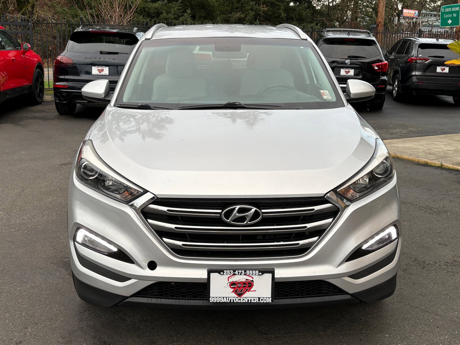 Used 2018 Hyundai Tucson SEL image 2