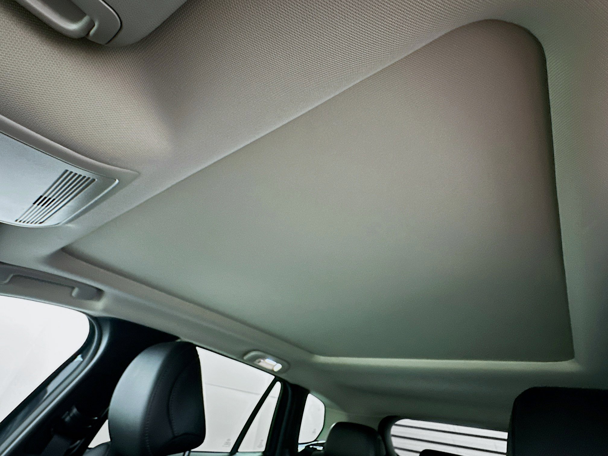 Used 2025 MAZDA CX-50 AWD 2.5 Hybrid w/ Premium Pkg image 25