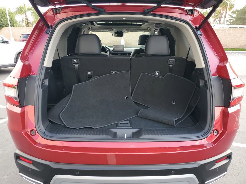 Certified 2025 Honda Pilot Touring image 10