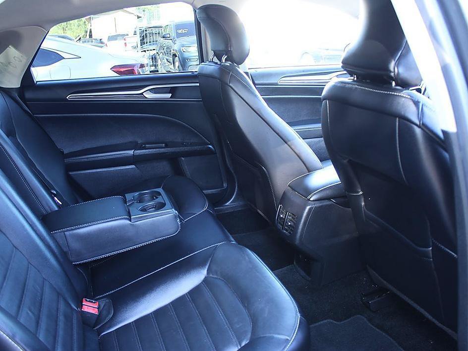 Used 2017 Ford Fusion Energi SE FWD image 22