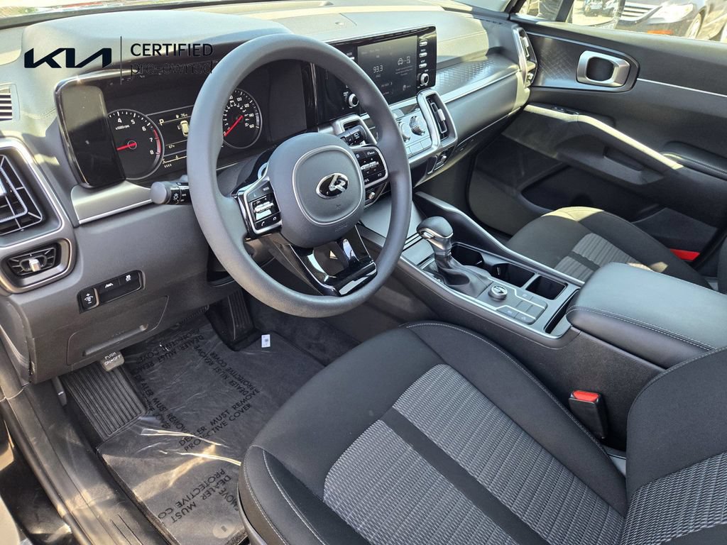 Used 2021 Kia Sorento LX FWD image 11