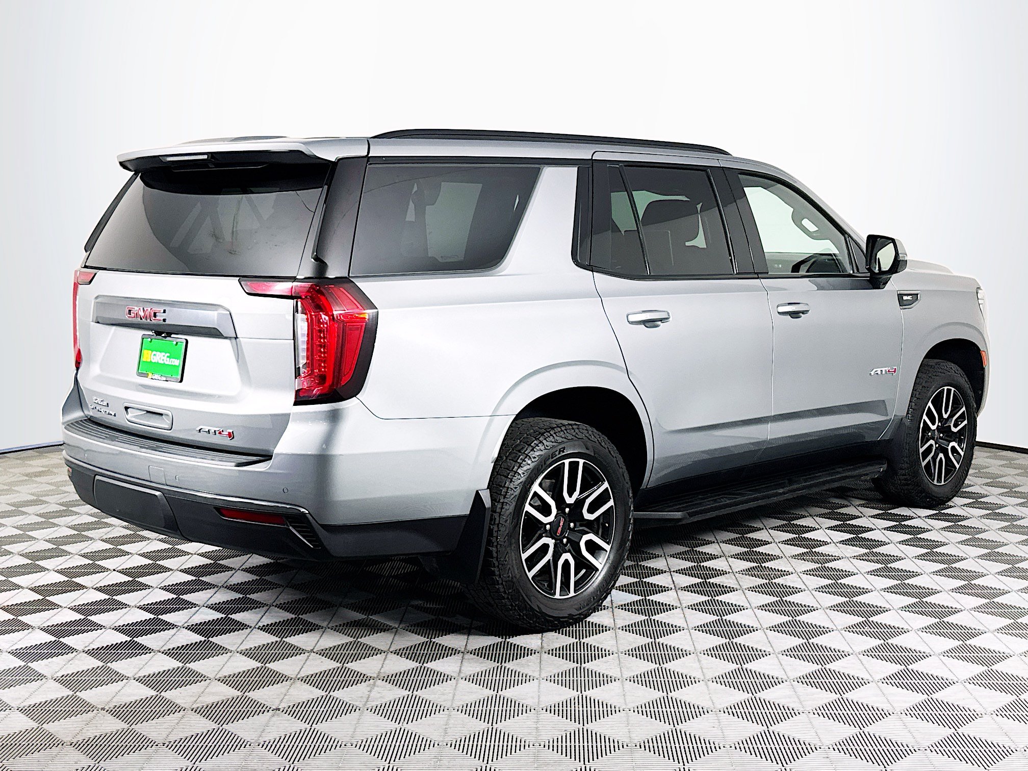 Used 2023 GMC Yukon AT4 AWD/4WD image 8