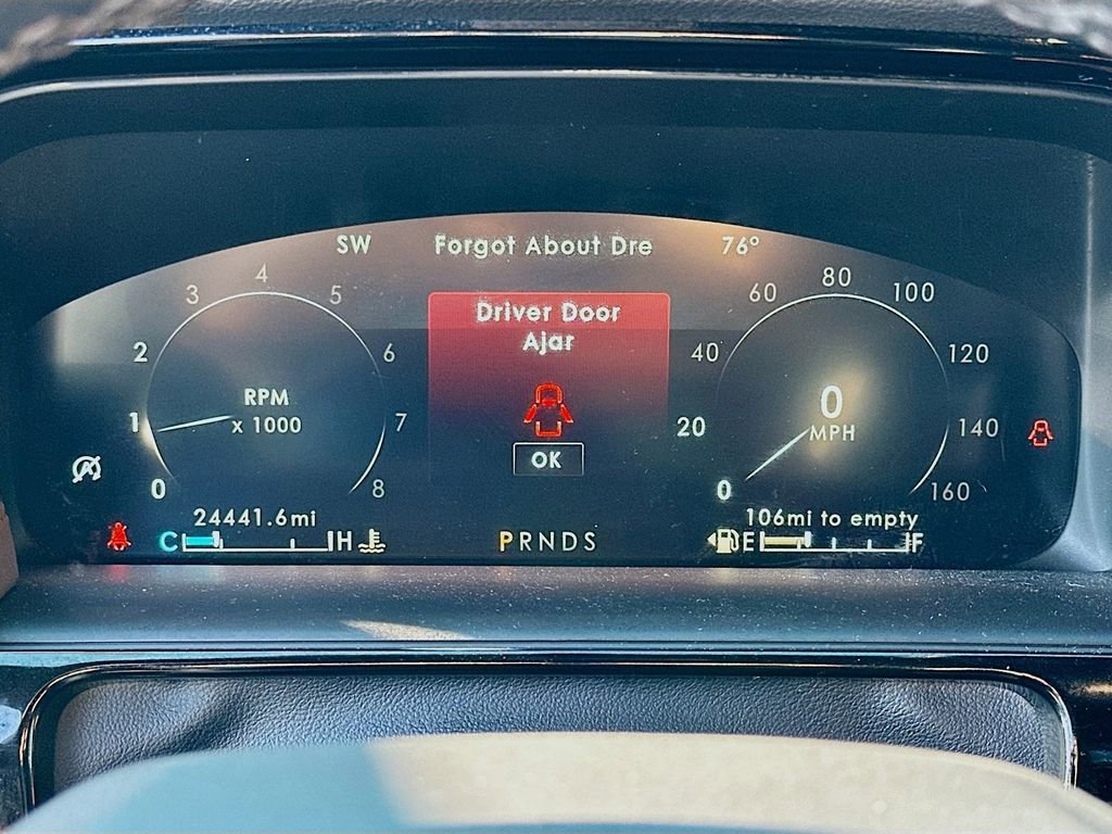 Used 2022 Lincoln Nautilus Reserve w/ Luxury Package image 9