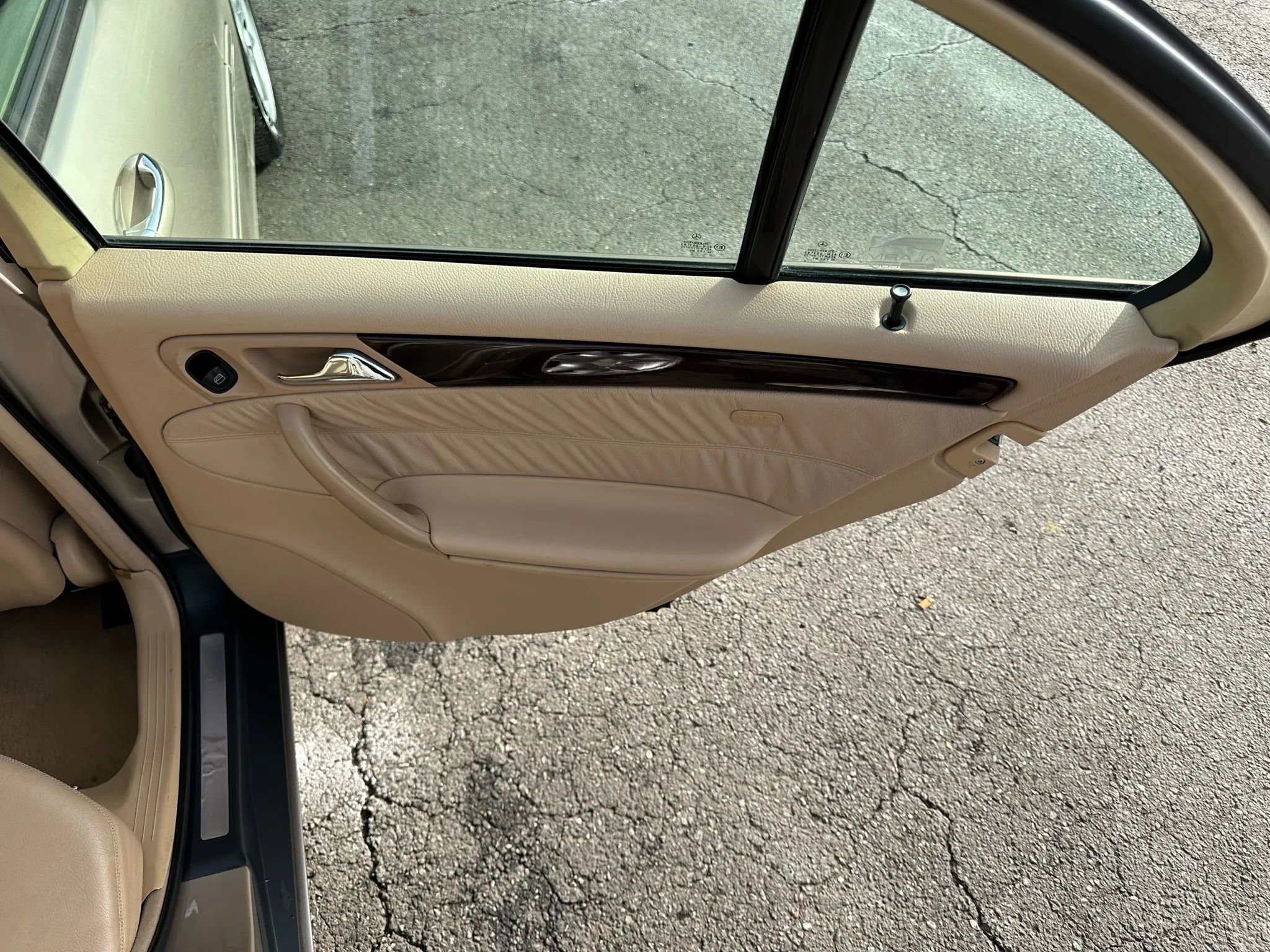 Used 2001 Mercedes-Benz C 320 C 320 Sedan 4D image 34