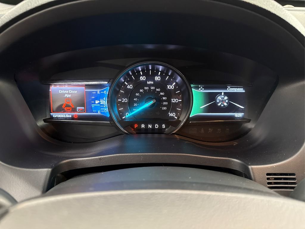 Used 2017 Ford Explorer XLT w/ Equipment Group 202A image 23